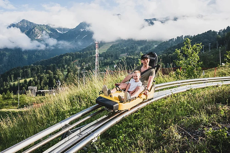 Новый семейный тариф на аттракцион Родельбан доступен в кассах курорта, фото 4 - круглогодичный курорт «Роза Хутор»