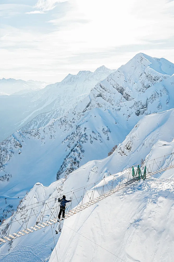 Смотровая площадка Роза Пик 2320 м, фото 7 - круглогодичный курорт «Роза Хутор»