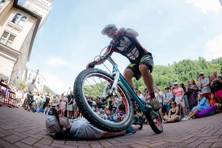 На «Роза Хутор» пройдет снежный фестиваль экстрима , фото 2 - круглогодичный курорт «Роза Хутор»