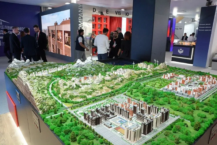 На «Роза Хутор» завершился Форум недвижимости «Движение»- 2025, фото 2 - круглогодичный курорт «Роза Хутор»