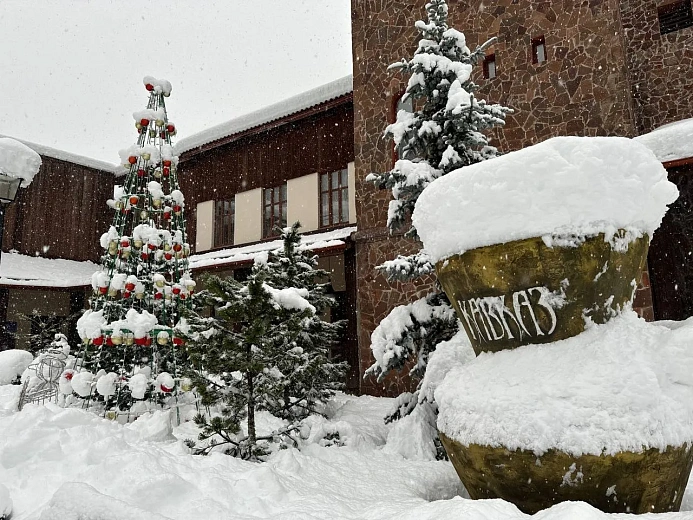 Дед Мороз проводит новогодние экскурсии в этнопарке «Моя Россия», фото 1 - круглогодичный курорт «Роза Хутор»