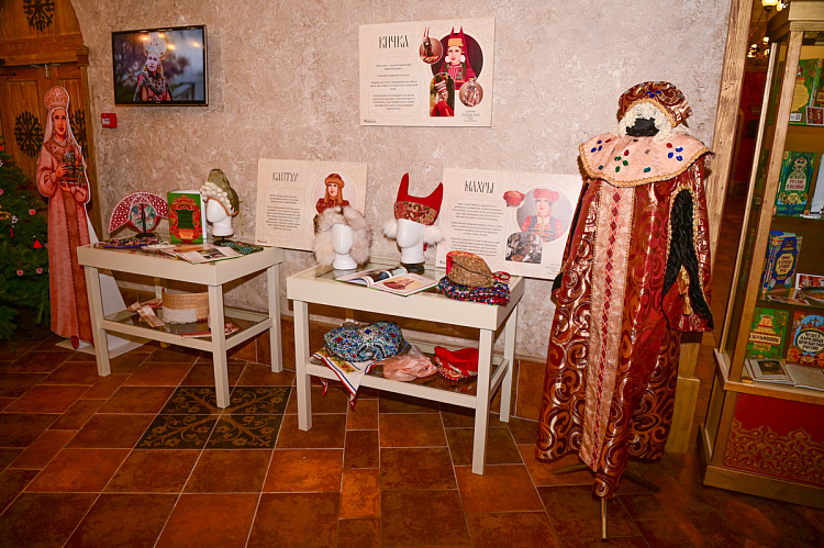 Кокошники и традиционные женские головные уборы регионов России представили на «Роза Хутор», фото 5 - круглогодичный курорт «Роза Хутор»