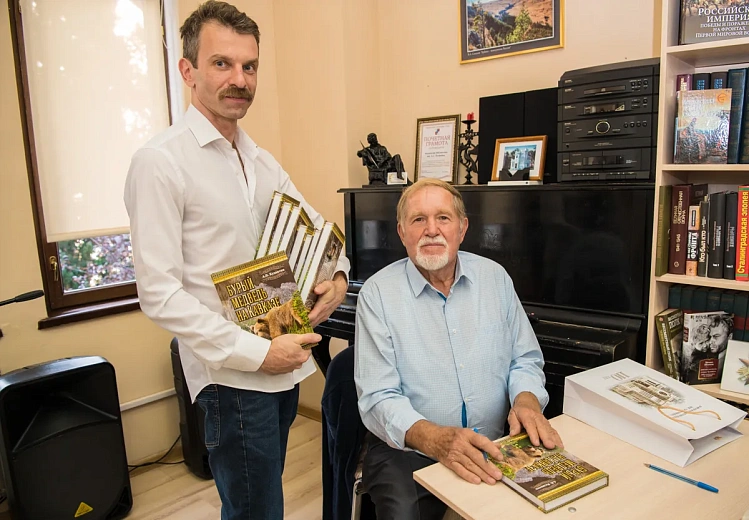 «Роза Хутор» поддержал публикацию книги о «Буром медведе на Кавказе», фото 5 - круглогодичный курорт «Роза Хутор»