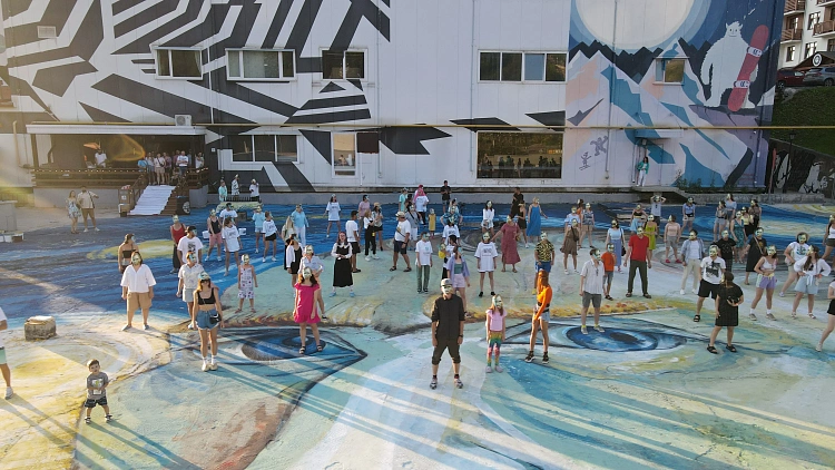 Самый большой в мире портрет Ван Гога появился в Горной Олимпийской деревне , фото 2 - круглогодичный курорт «Роза Хутор»