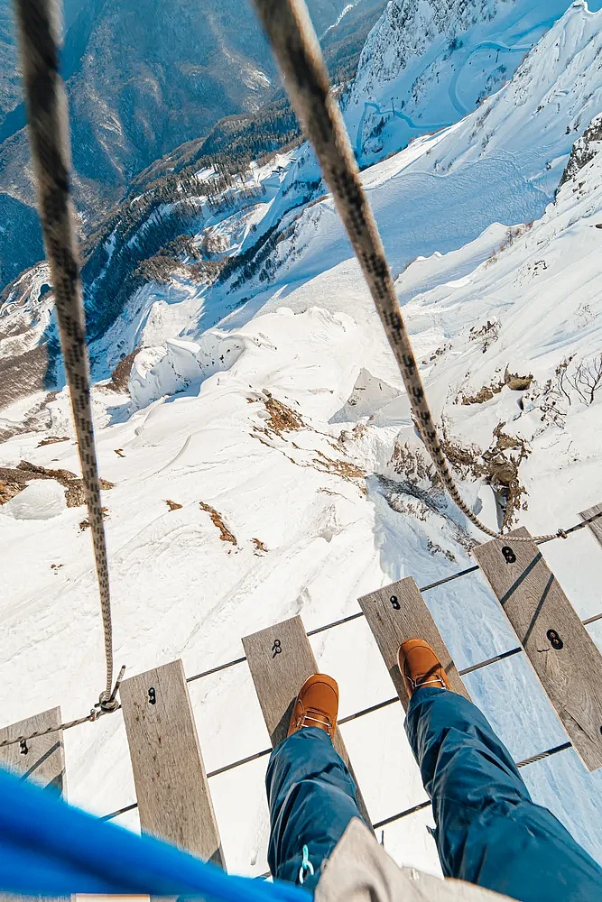 Подвесной мост, фото 6 - круглогодичный курорт «Роза Хутор»