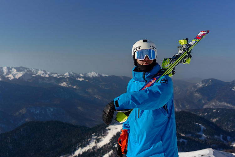 Поймать свою цену: «Роза Хутор» запускает акцию на скипассы при покупке онлайн, фото 1 - круглогодичный курорт «Роза Хутор»
