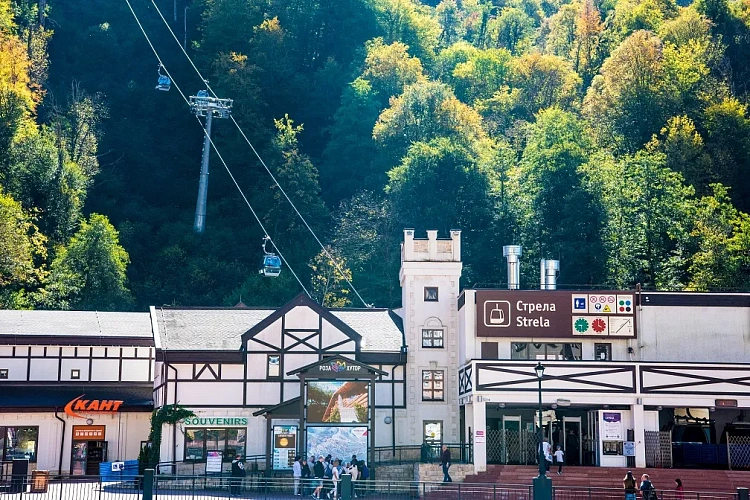 Определен график работы основных канатных дорог в межсезонье, фото 1 - круглогодичный курорт «Роза Хутор»