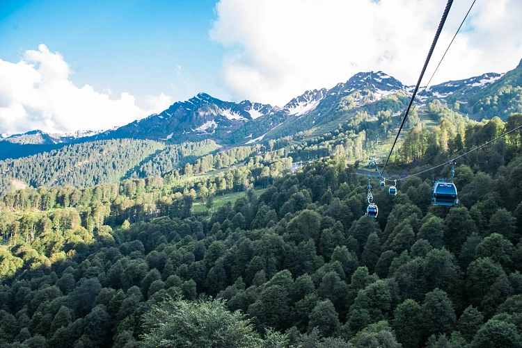 Курорт «Роза Хутор» начнет поэтапно открывать летний  сезон, фото 1 - круглогодичный курорт «Роза Хутор»