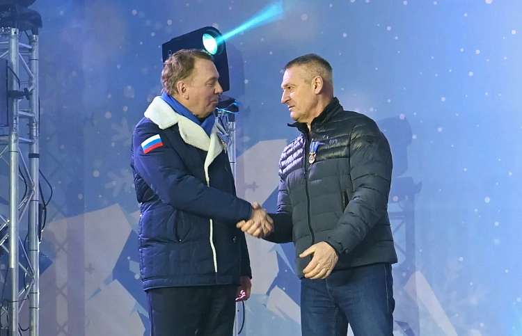 Руководство «Роза Хутор» награждено памятными медалями за значительный вклад в подготовку к Олимпиаде-2014, фото 4 - круглогодичный курорт «Роза Хутор»