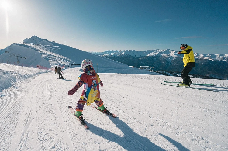 «Роза Хутор» анонсирует дату открытия нового зимнего сезона, фото 2 - круглогодичный курорт «Роза Хутор»