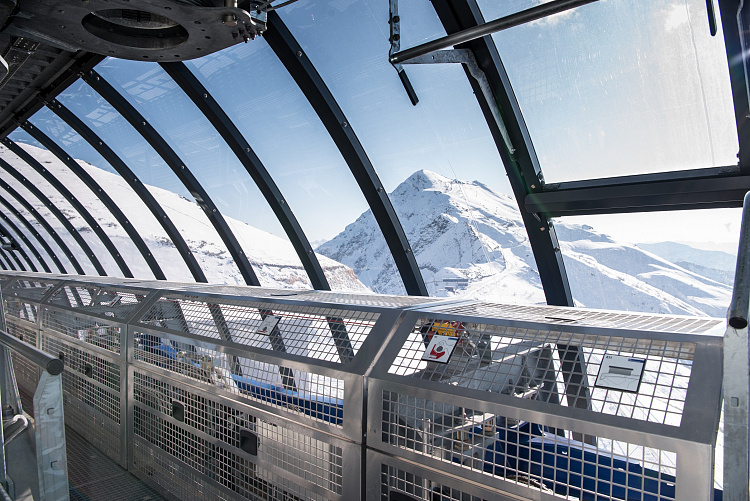 «Роза Хутор» представил первую российскую автоматизированную систему управления канатными дорогами, фото 1 - круглогодичный курорт «Роза Хутор»