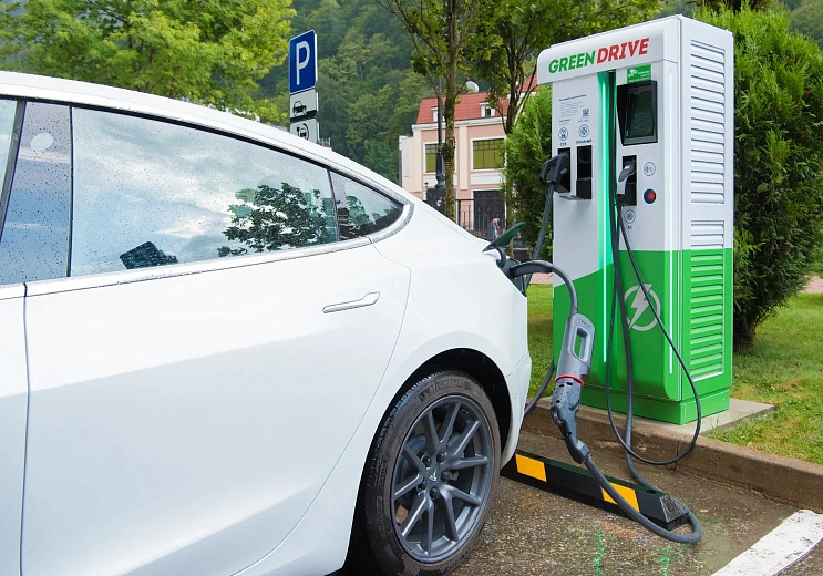 Первая электрозаправочная станция в Сочи открылась на курорте Роза Хутор, фото 4 - круглогодичный курорт «Роза Хутор»