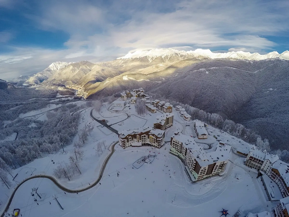 Горная Олимпийская деревня 1100 м, фото 2 - круглогодичный курорт «Роза Хутор»