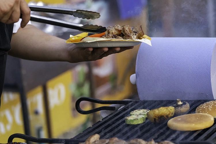 Круглый стол с участием лучших шеф-поваров Юга России и концерт группы Меджикул - на Гастрофесте «Роза Хутор»  , фото 3 - круглогодичный курорт «Роза Хутор»