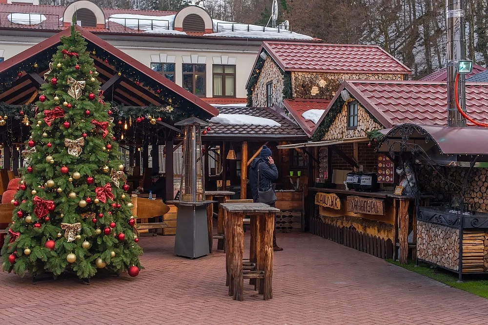 Торговые ряды Bazar, фото 2 - круглогодичный курорт «Роза Хутор»