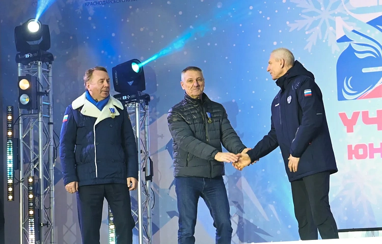 Руководство «Роза Хутор» награждено памятными медалями за значительный вклад в подготовку к Олимпиаде-2014, фото 3 - круглогодичный курорт «Роза Хутор»