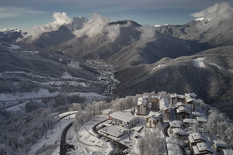 Открылась онлайн-выставка из цикла «Путешествуйте дома», посвященная 10-летнему юбилею горного курорта Роза Хутор , фото 2 - круглогодичный курорт «Роза Хутор»