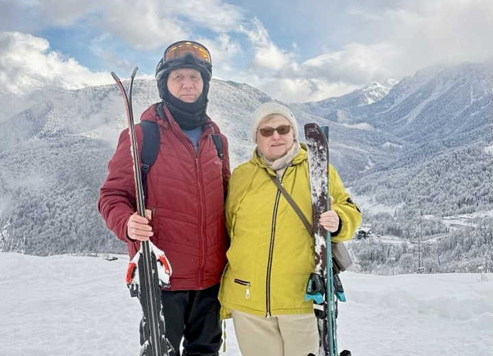 Жених на лыжах: семья Голубиных отпраздновала золотую свадьбу на склонах «Роза Хутор», фото 2 - круглогодичный курорт «Роза Хутор»