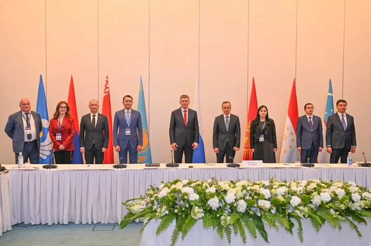 Год горного туризма на пространстве СНГ объявили на «Роза Хутор», фото 1 - круглогодичный курорт «Роза Хутор»