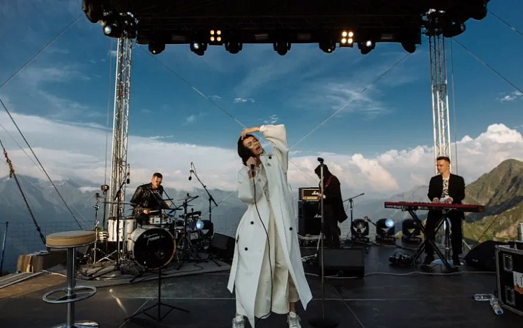 Концерт на вершине, фото 3 - круглогодичный курорт «Роза Хутор»