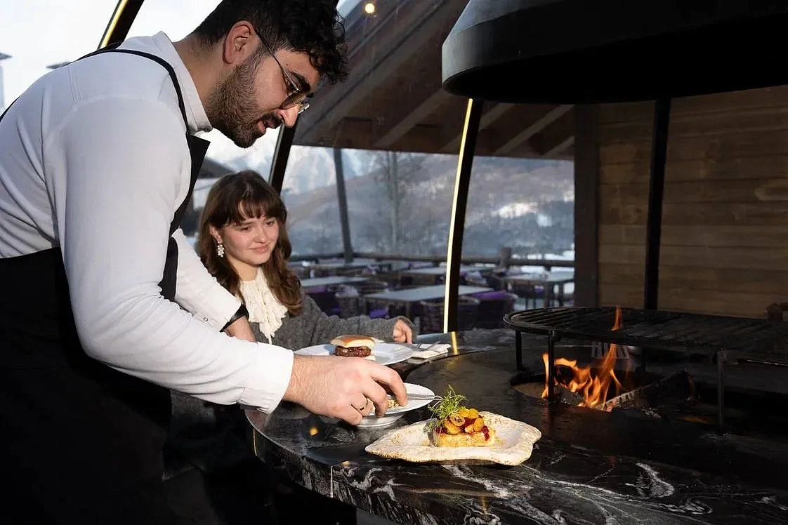 Шеф-тейбл в ресторане «Вельвет», фото 2 - круглогодичный курорт «Роза Хутор»