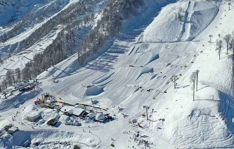 Самый большой сноупарк в России открылся на Роза Хутор, фото 1 - круглогодичный курорт «Роза Хутор»