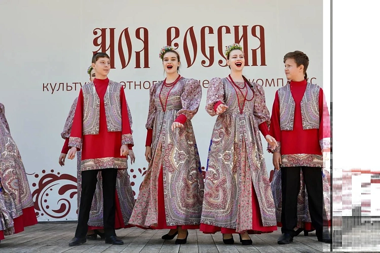 Глава Сочи Алексей Копайгородский посетил комплекс «Моя Россия» курорта Роза Хутор, фото 6 - круглогодичный курорт «Роза Хутор»