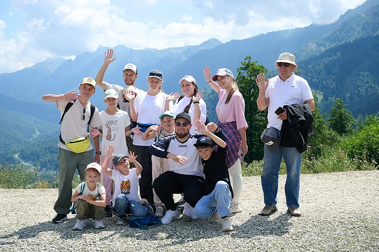 Обладатели ордена «Родительская слава» посетили курорт «Роза Хутор», фото 1 - круглогодичный курорт «Роза Хутор»