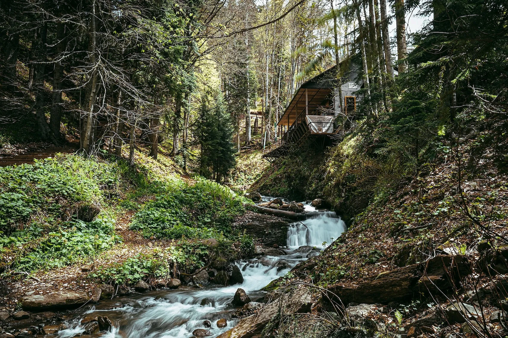 Природный парк водопадов «Менделиха», фото 1 - круглогодичный курорт «Роза Хутор»