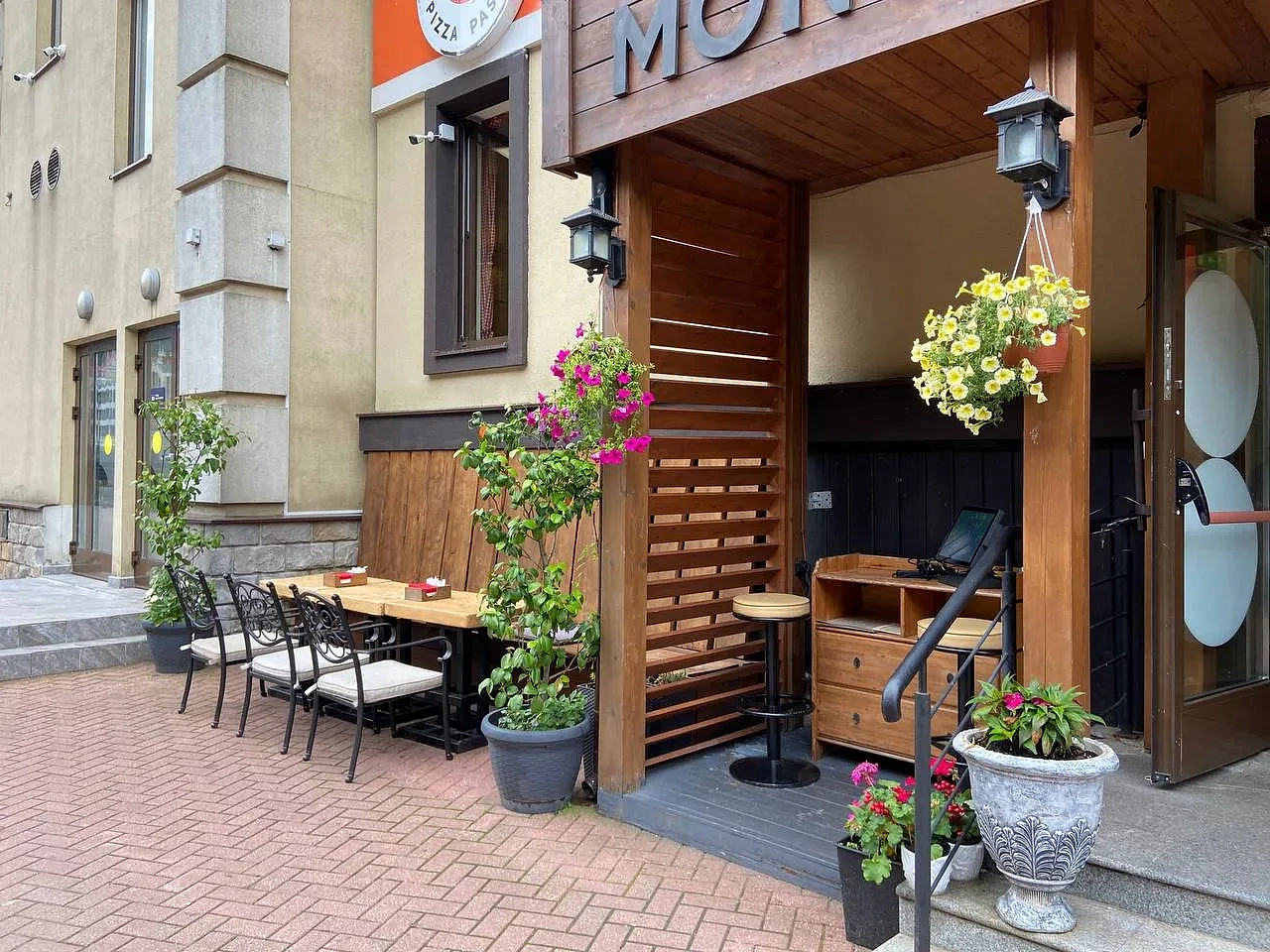 Пиццерия «Монте Роза», фото 1 - круглогодичный курорт «Роза Хутор»