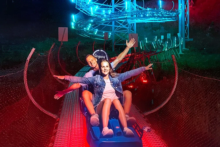 Ночные виражи в Горной Олимпийской деревне , фото 1 - круглогодичный курорт «Роза Хутор»