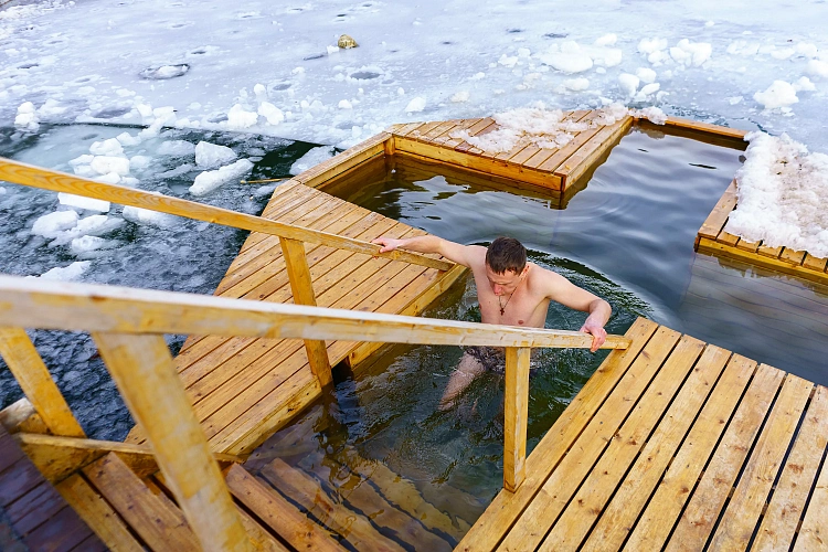 На «Роза Хутор» организуют крещенские купания, фото 5 - круглогодичный курорт «Роза Хутор»