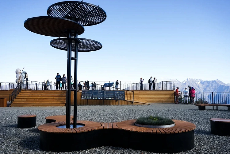 Обзорная площадка Роза Пик курорта «Роза Хутор» вошла в пятерку крупнейших в России , фото 5 - круглогодичный курорт «Роза Хутор»