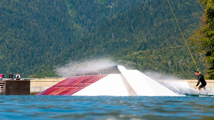 На Роза Хутор открылся уникальный мультиспортивный комплекс Роза Вейк Парк, фото 6 - круглогодичный курорт «Роза Хутор»