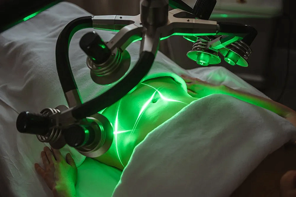 Zerona Z-6 Green в клинике Rosa Springs, фото 3 - круглогодичный курорт «Роза Хутор»