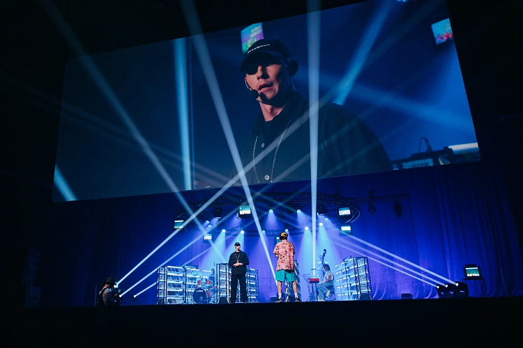 Фестиваль онлайн-кинотеатров «Новый сезон» 2025  открылся на «Роза Хутор», фото 5 - круглогодичный курорт «Роза Хутор»