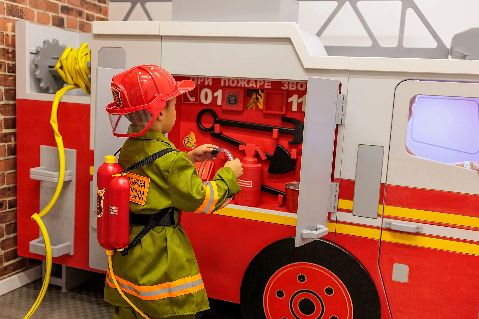 Анимационная вечеринка «Ты - ГЕРОЙ», фото 2 - круглогодичный курорт «Роза Хутор»