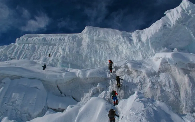 Манаслу покорен: флаг «Роза Хутор» на высоте 8156 метров!, фото 2 - круглогодичный курорт «Роза Хутор»