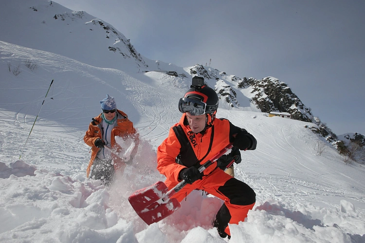 Тренировочный лавинно-спасательный полигон работает на Роза Хутор , фото 2 - круглогодичный курорт «Роза Хутор»
