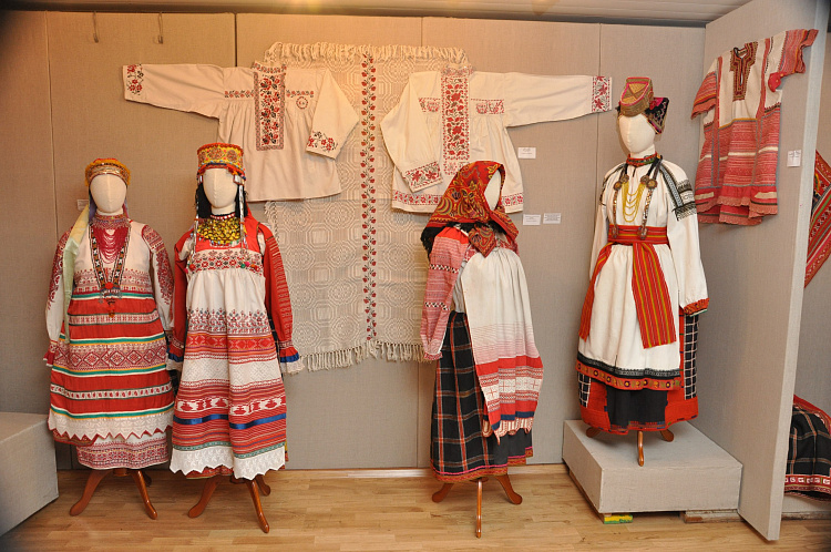На «Роза Хутор» покажут старинные русские народные костюмы, фото 3 - круглогодичный курорт «Роза Хутор»