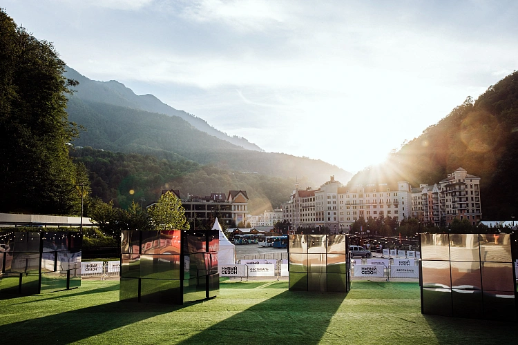 На курорте «Роза Хутор» продолжается третий фестиваль онлайн-кинотеатров «Новый сезон» , фото 1 - круглогодичный курорт «Роза Хутор»