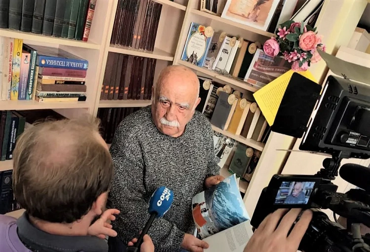 «Роза Хутор» передал в библиотеки Сочи каталог исторических фотографий, фото 6 - круглогодичный курорт «Роза Хутор»