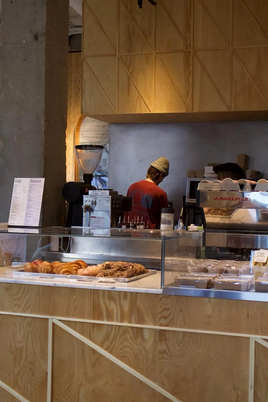 Кофейня Surf Coffee™ 560 м, фото 5 - круглогодичный курорт «Роза Хутор»