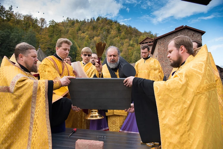 На курорте «Роза Хутор» возведут храм Рождества Христова, фото 5 - круглогодичный курорт «Роза Хутор»