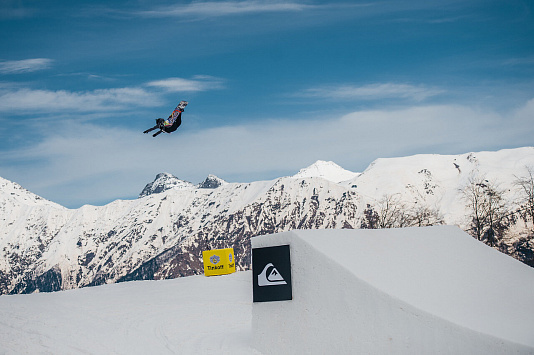 Quiksilver New Star Camp, фото 1 - круглогодичный курорт «Роза Хутор»