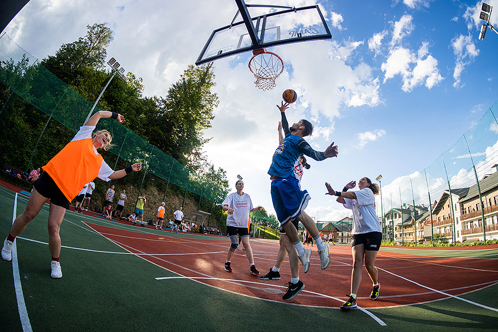 Баскетбольный лагерь Playground, фото 1 - круглогодичный курорт «Роза Хутор»